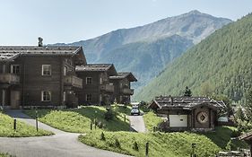 Hotel & Chalets Edelweiss