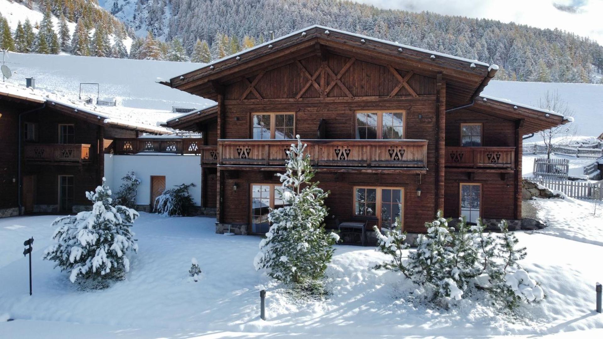 Hotel & Chalets Edelweiss Madonna  Esterno foto